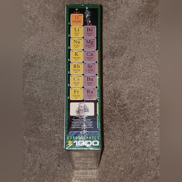 Periodic Table 1,000 piece puzzle - Picture 4 of 5
